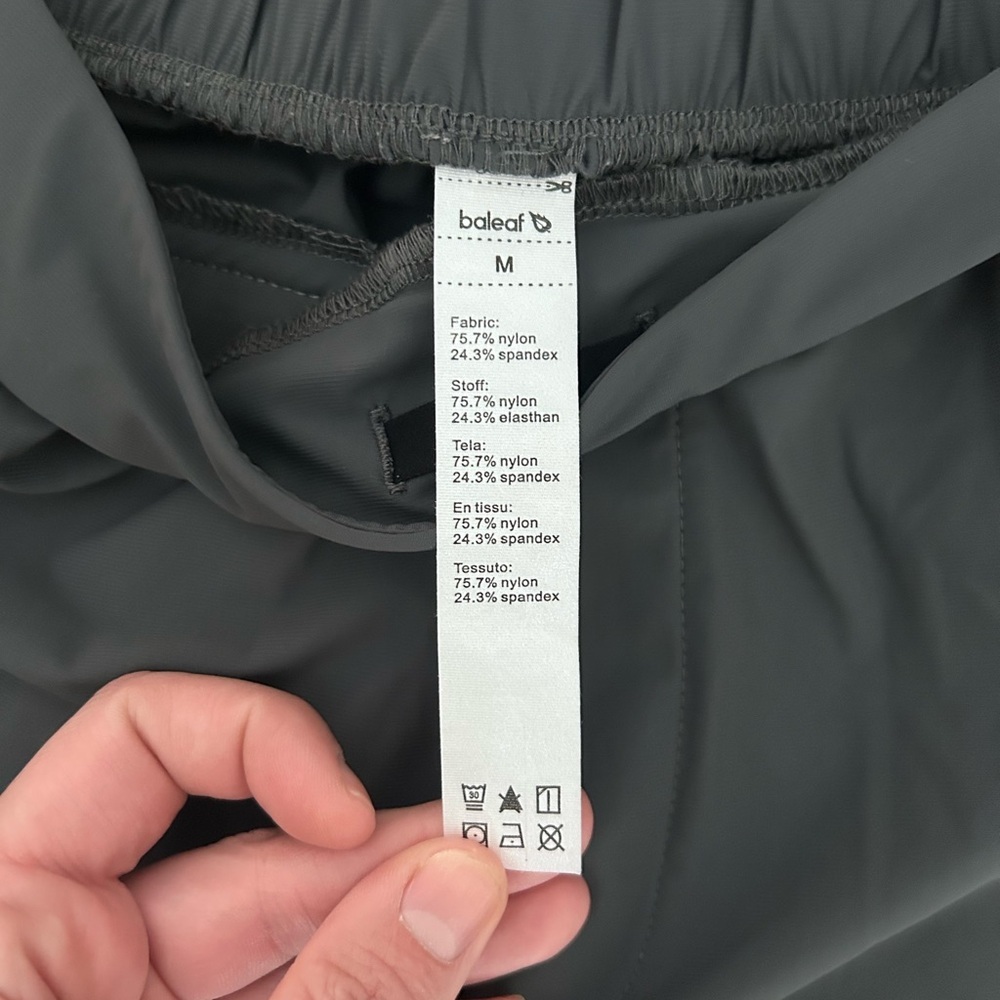 Baleaf women’s joggers size medium - Picture 3 of 5